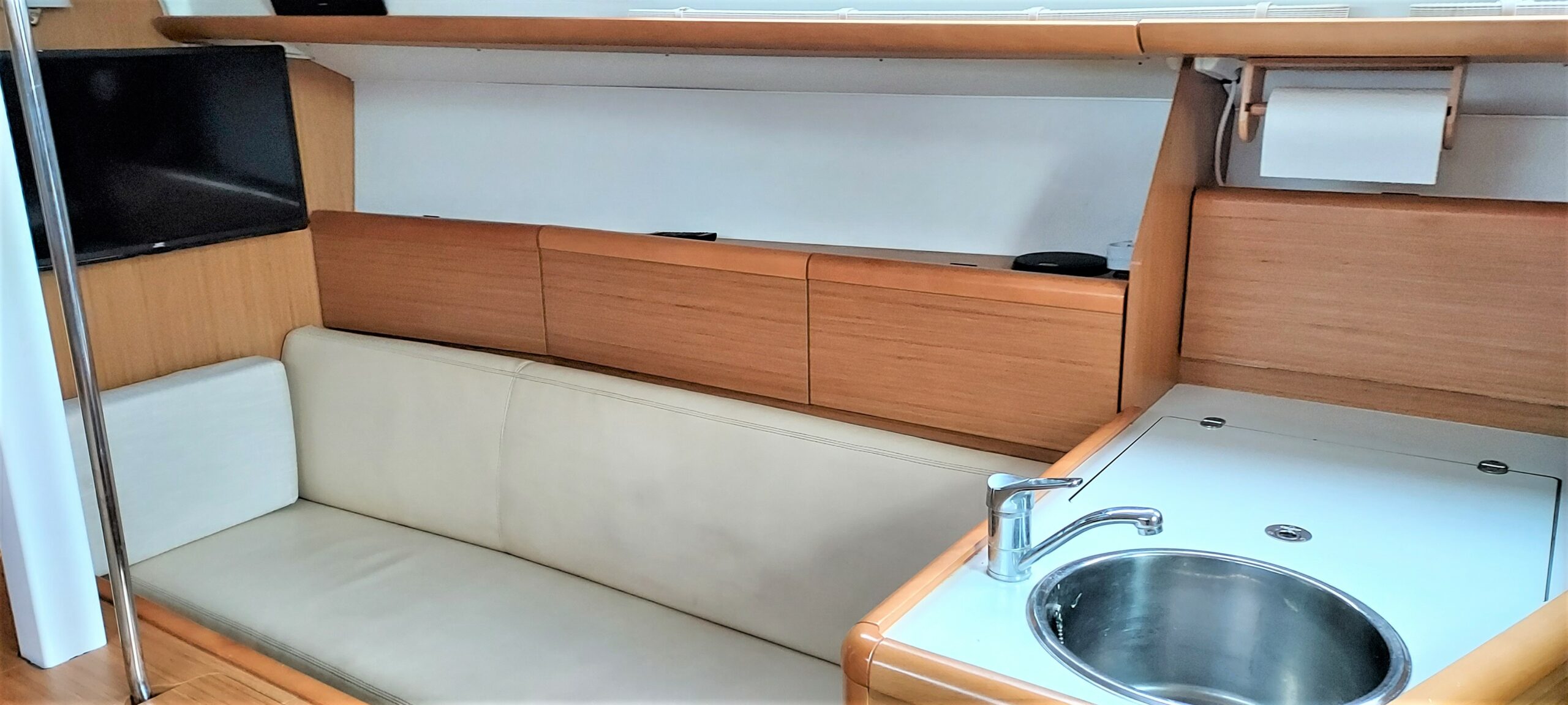 20352cbe288211abf5161bc6fcbc1a3c-93