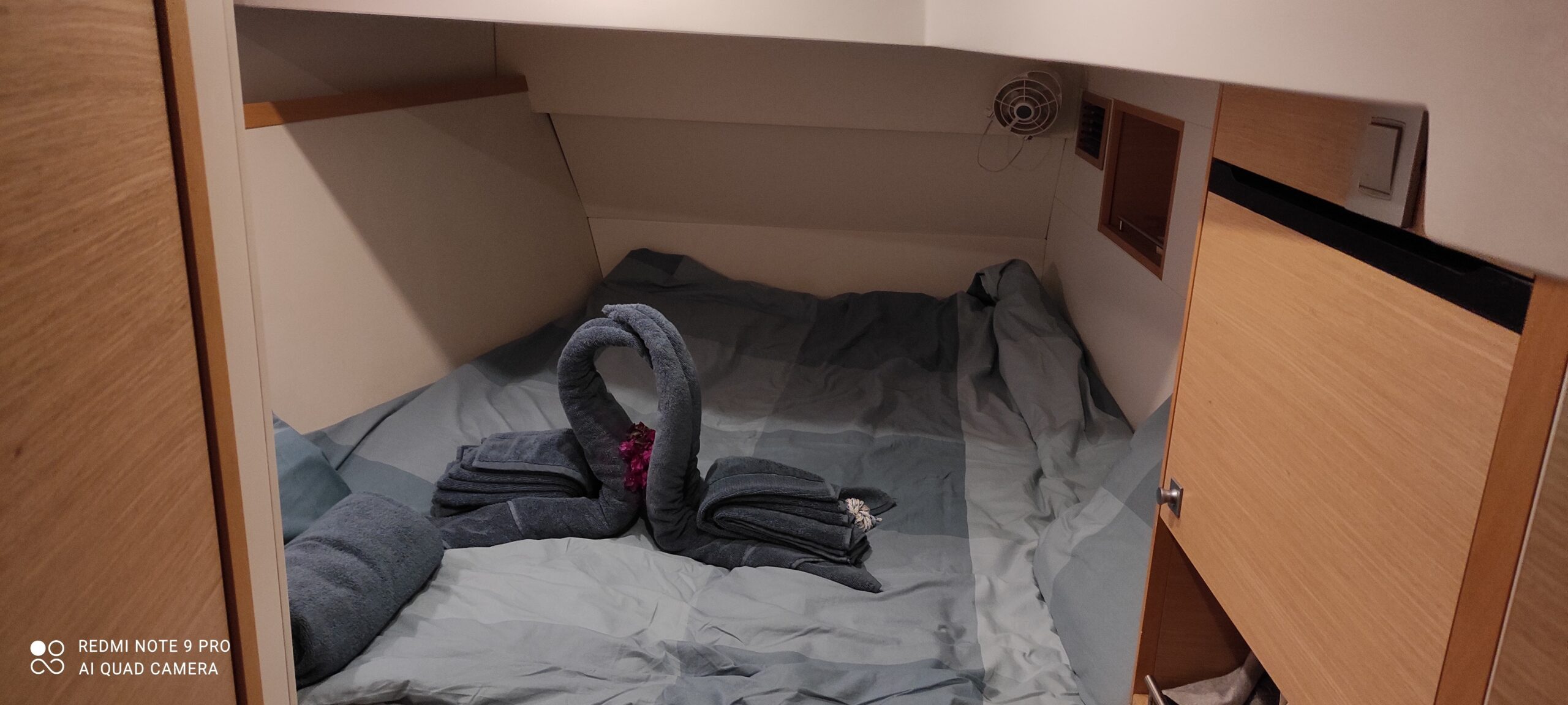 5f5addf7821ebbe322e77aef4d541834-4