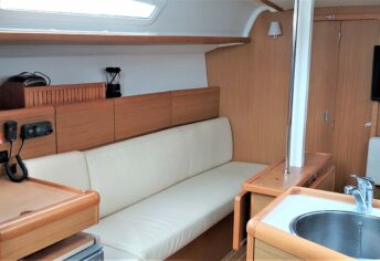 7909b7dc86cd8c2a808f232fa1a36098-94