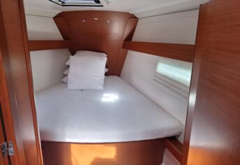 8f4de6d2564ae131229797ddb7e27e6a-29