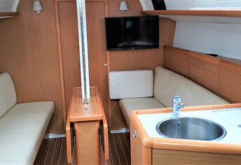 b0275c75edb225a074f7ca81d79b0595-94